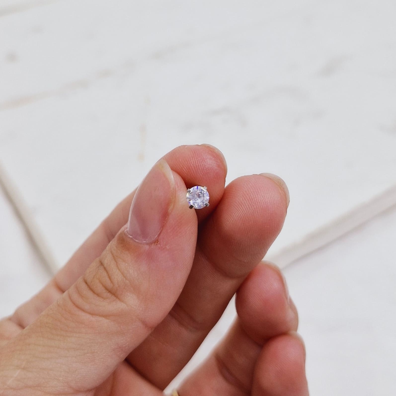 Imagen de producto PIERCING HELIX CON CUBIC REDONDO