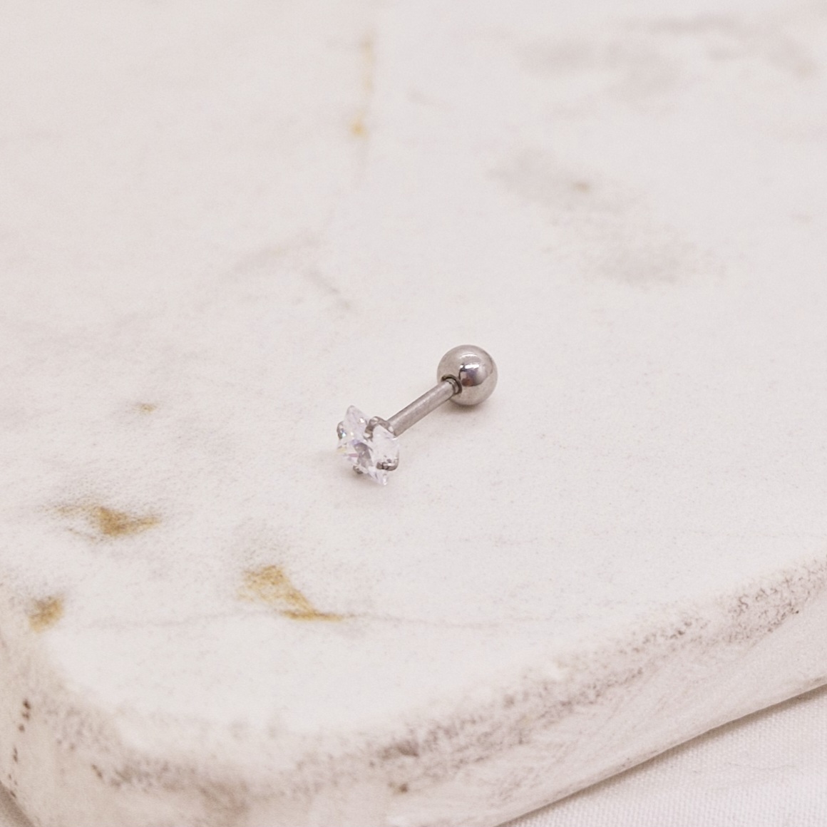 Imagen de producto PIERCING HELIX CON CUBIC CUADRADO