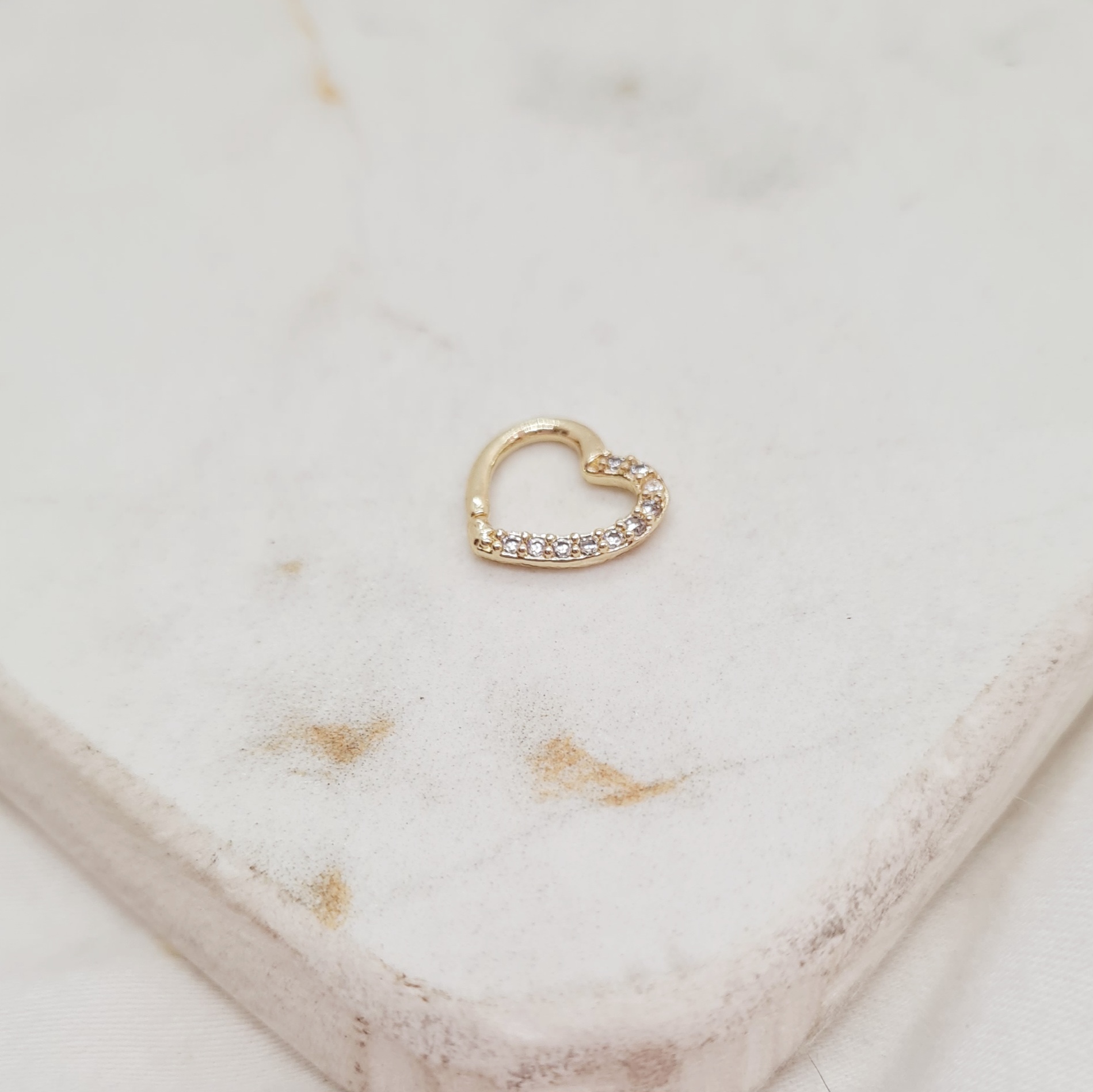 Imagen de producto PIERCING SIN FIN ACERO DORADO CORAZON CON MICROCRISTALES