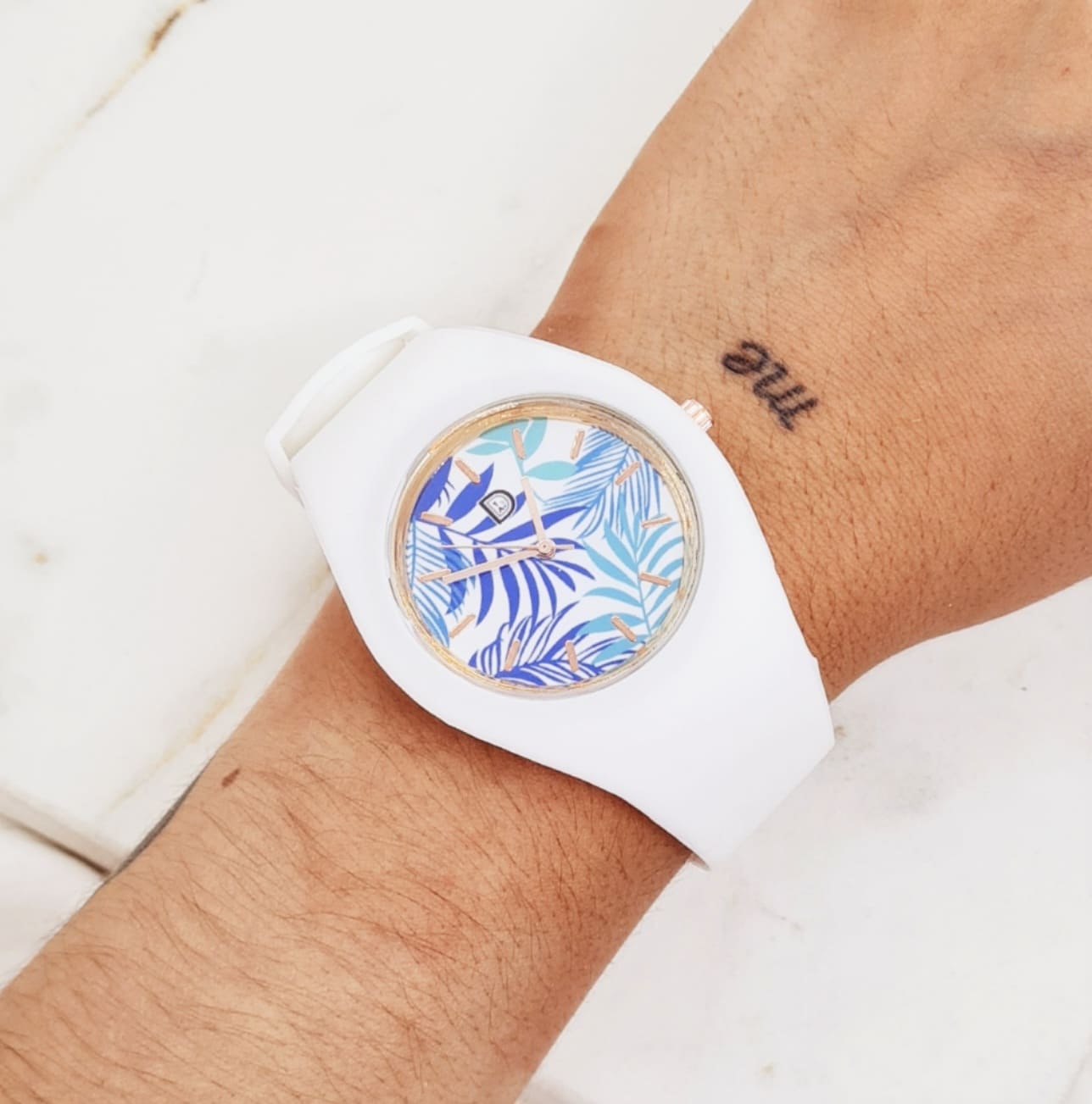 Imagen de producto RELOJ TROPICAL BLANCO